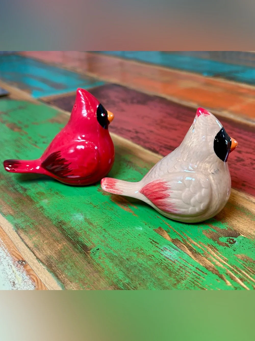 Hallmark Ceramic Cardinal Birds Salt and Pepper Shaker Set Limited Edition